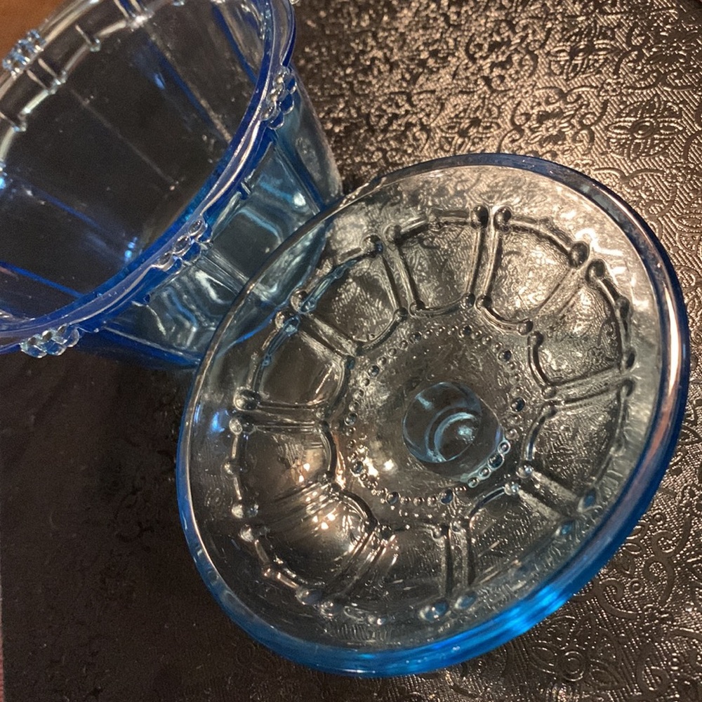 🎉Host Pick 🎉 Oyster Pearl Pattern Depression Glass Aqua Blue Candy Dish - Picture 7 of 11